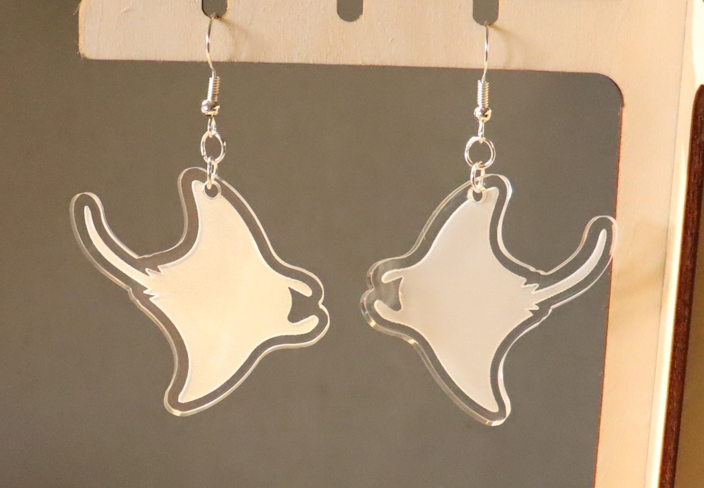 Boucles d'oreilles mantas plexi