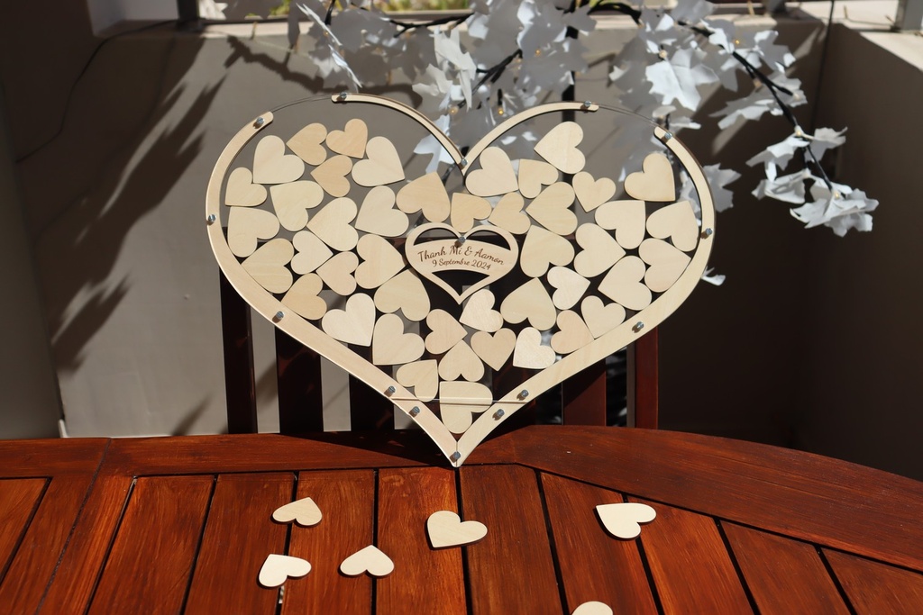 Livre d'or en cœur acrylique & bois personnalisé