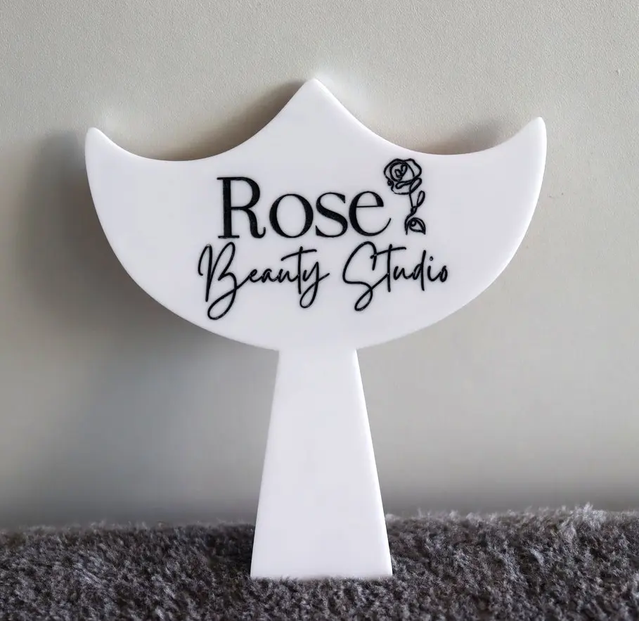 Demi masque acrylique personnalisé (esthétique)