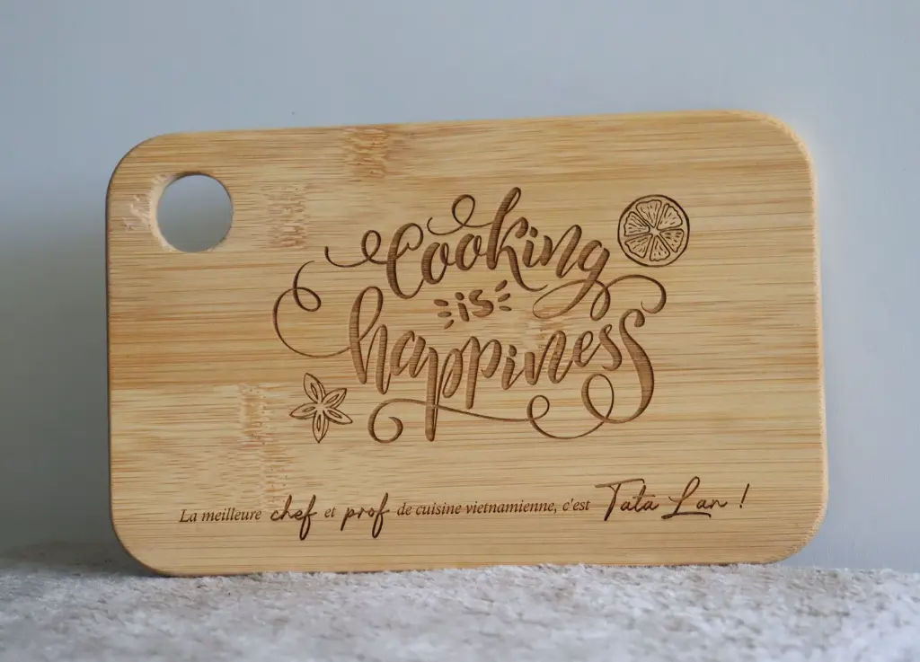 Planche à découper en bambou personnalisée