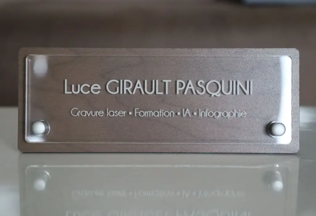 [PPPEBA001] Plaque professionnelle personnalisée en bois & acrylique