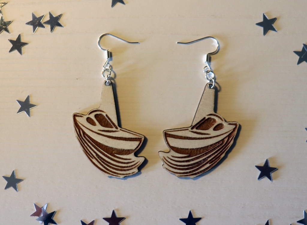 Boucles d'oreilles bateau moteur bois