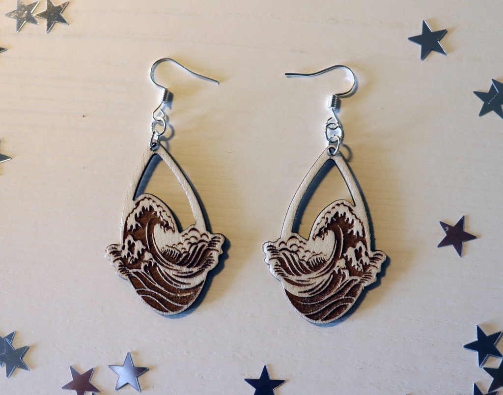 Boucles d'oreilles vague en bois