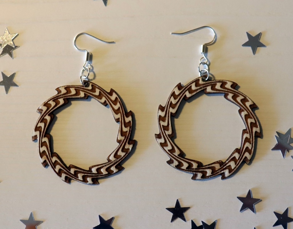 Boucles d'oreilles rondes vague géométrique bois