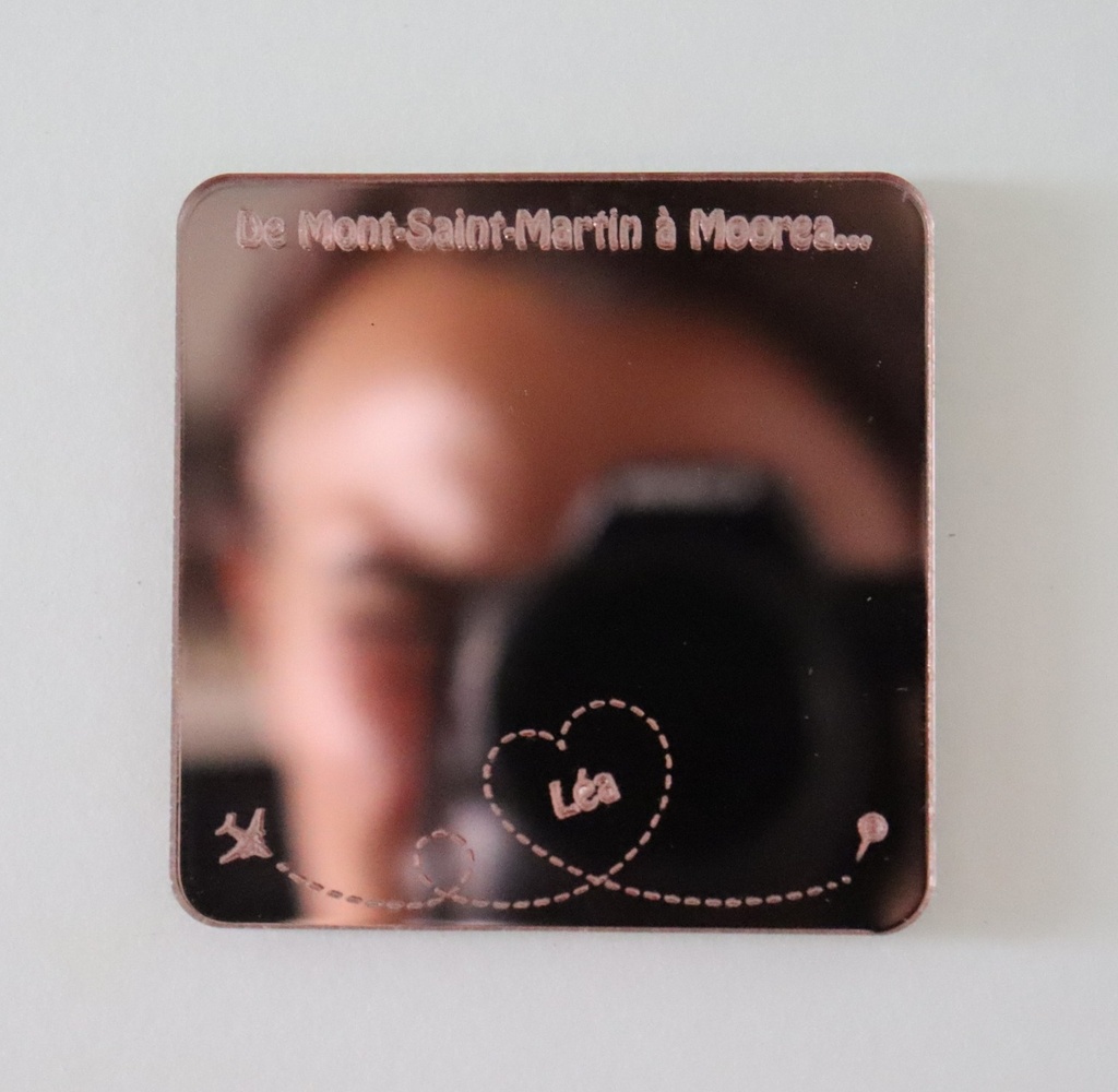 [DGPEMI001] Découpe et gravure personnalisée sur miroir (Miroir agenté)