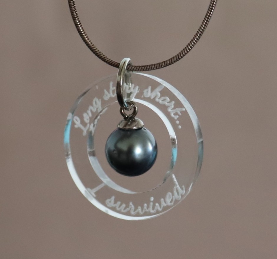 [PMPEAP001] Pendentif message acrylique + perle