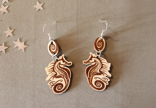 [BOBOHC001] Boucles d'oreilles hippocampe bois