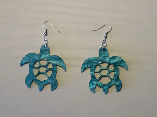 [BOPLTB001] Boucles d'oreilles tortue bleue acrylique