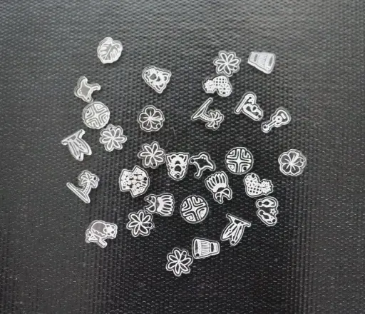 Mini pendant pour bracelet (avec anneau) - la pièce