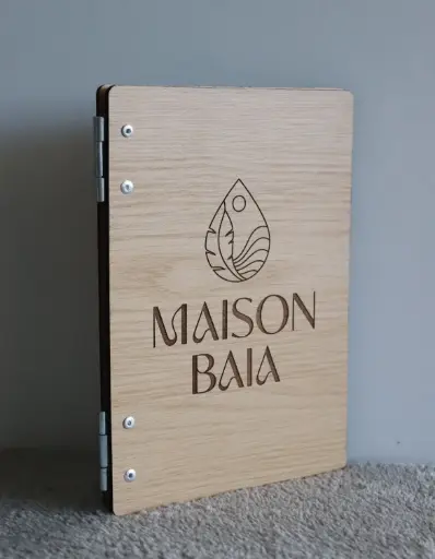 [LIBOPER001] Livret A5 avec gravure personnalisée en bois